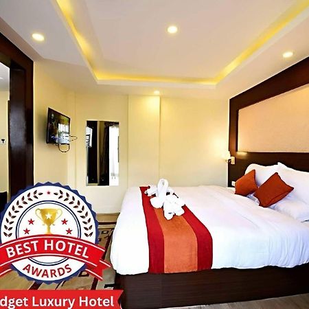 Hotel Sapana Garden Thamel カトマンズ エクステリア 写真