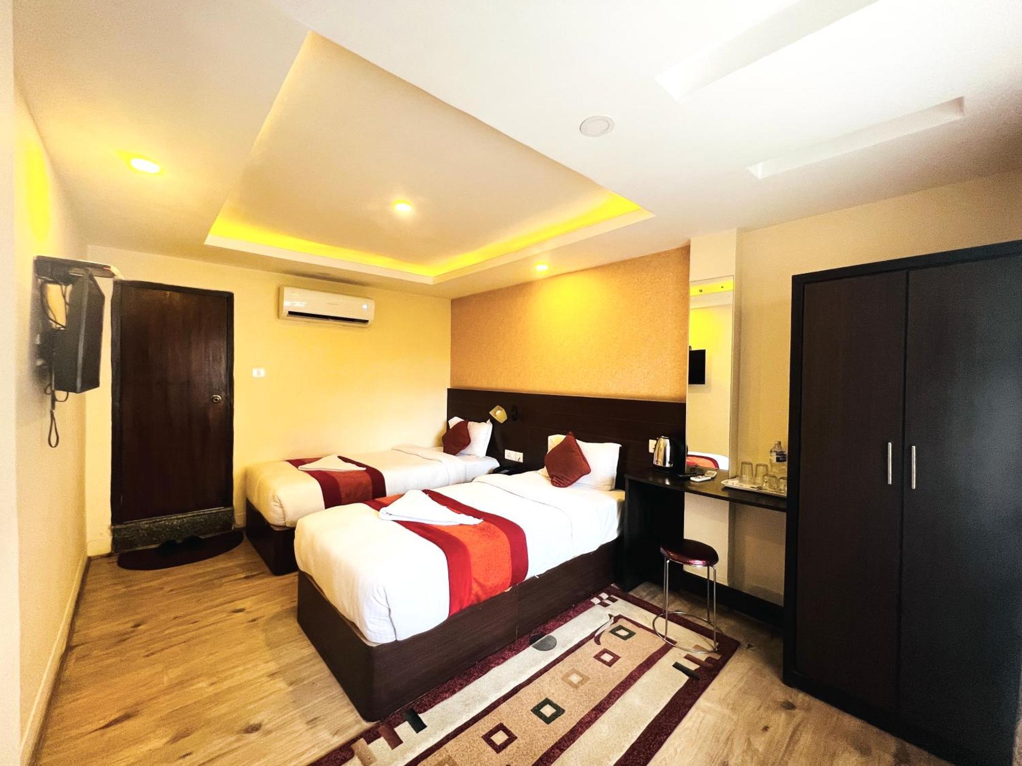 Hotel Sapana Garden Thamel カトマンズ エクステリア 写真
