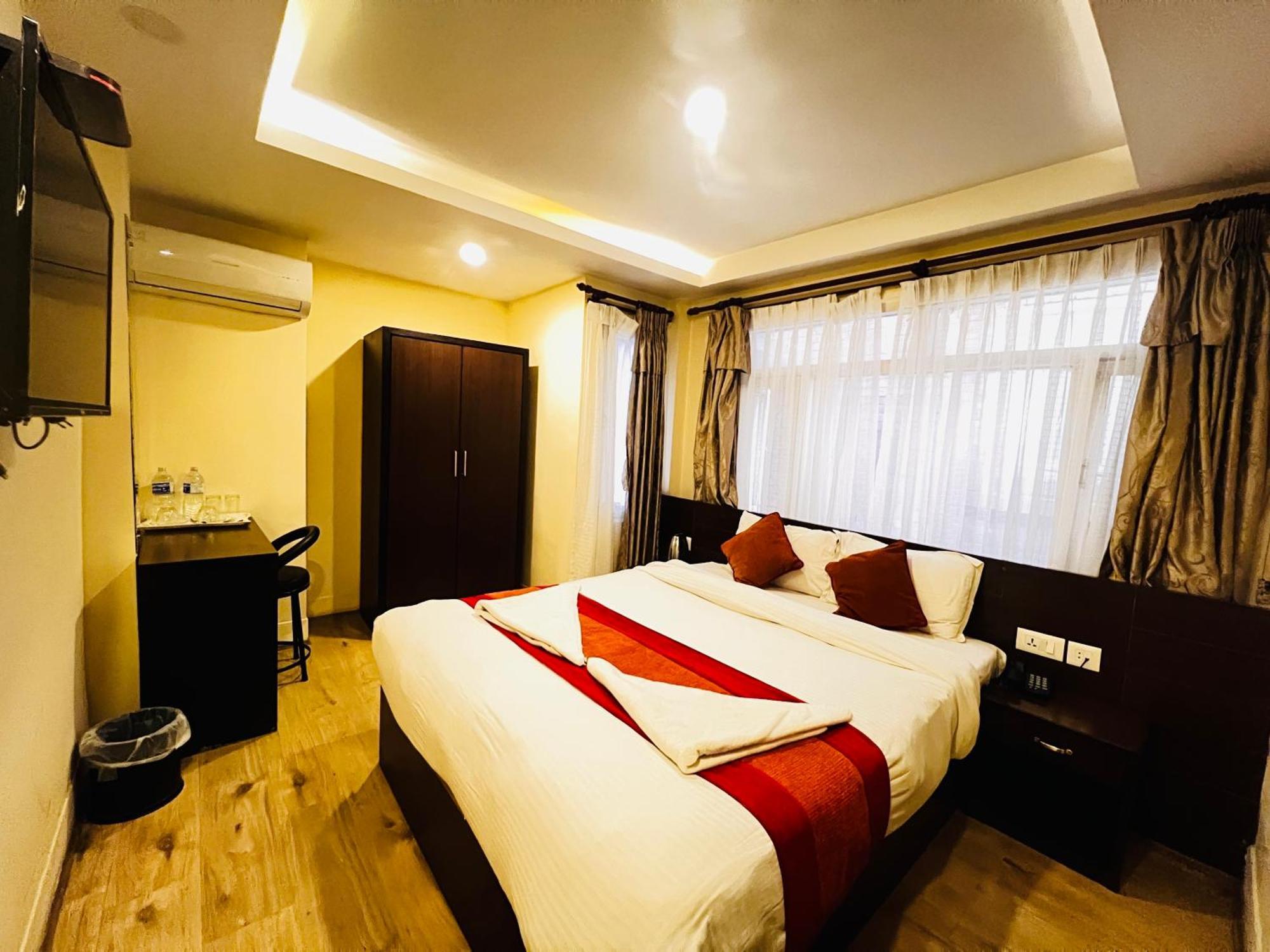Hotel Sapana Garden Thamel カトマンズ エクステリア 写真