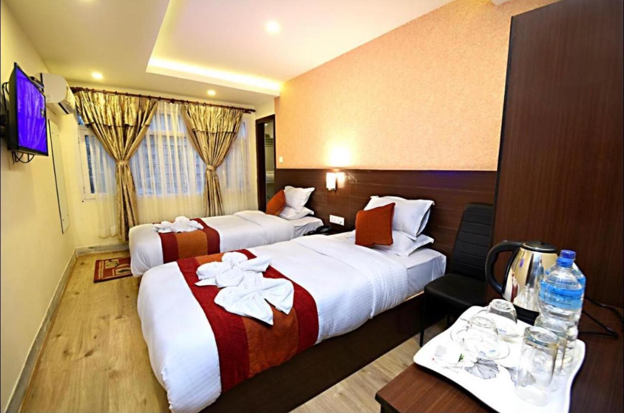 Hotel Sapana Garden Thamel カトマンズ エクステリア 写真