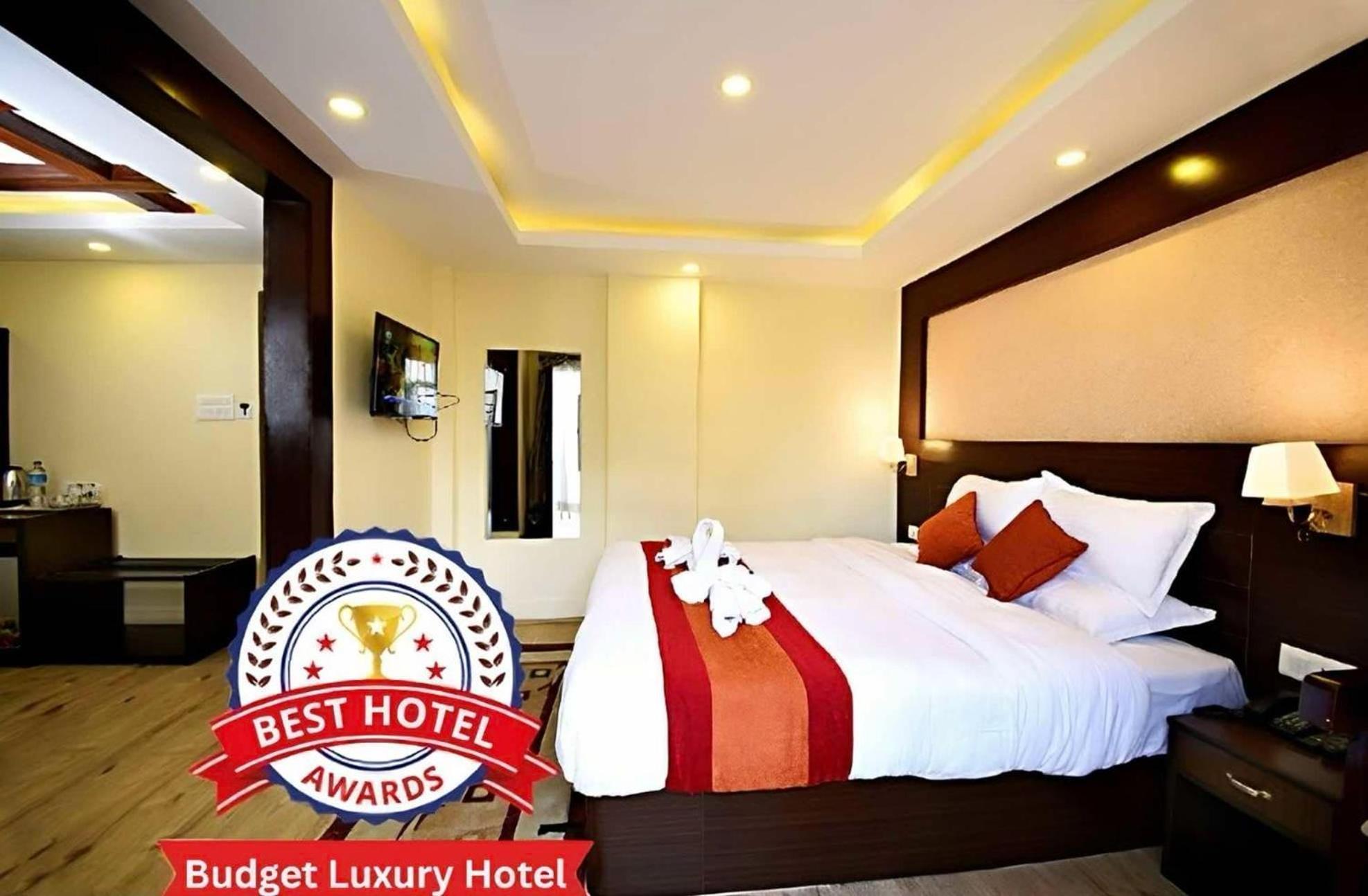 Hotel Sapana Garden Thamel カトマンズ エクステリア 写真