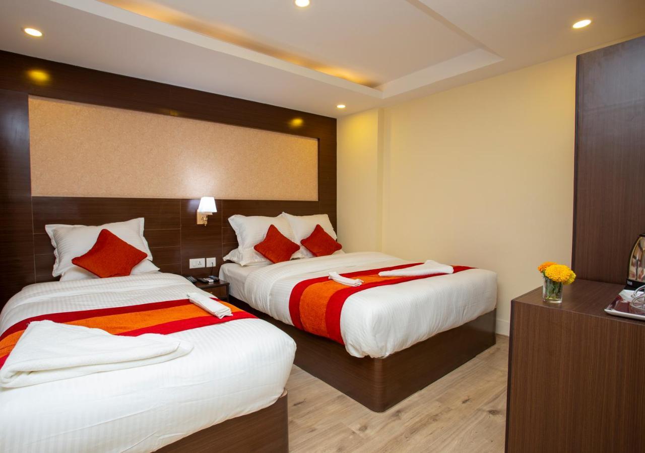 Hotel Sapana Garden Thamel カトマンズ エクステリア 写真