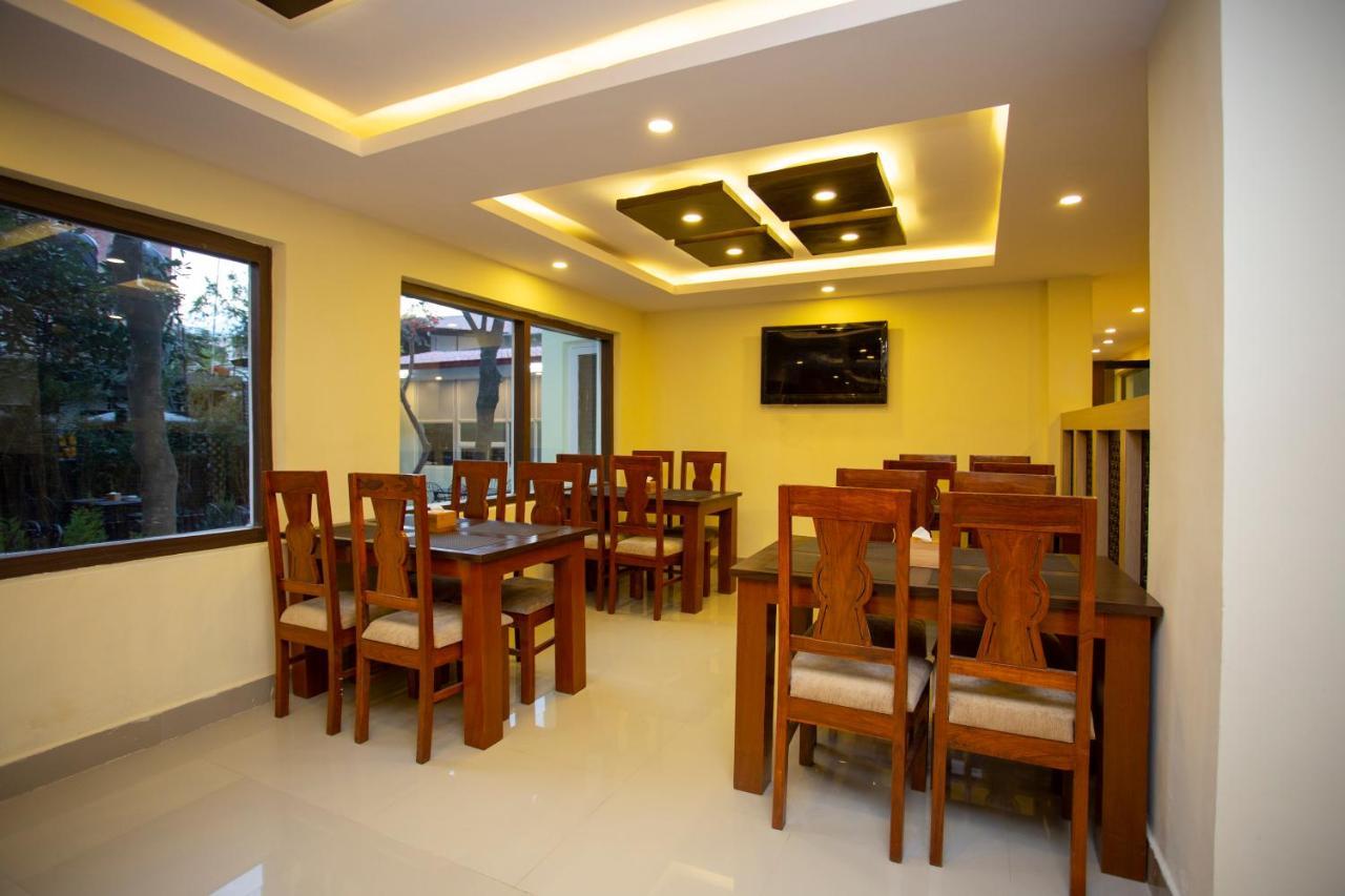 Hotel Sapana Garden Thamel カトマンズ エクステリア 写真
