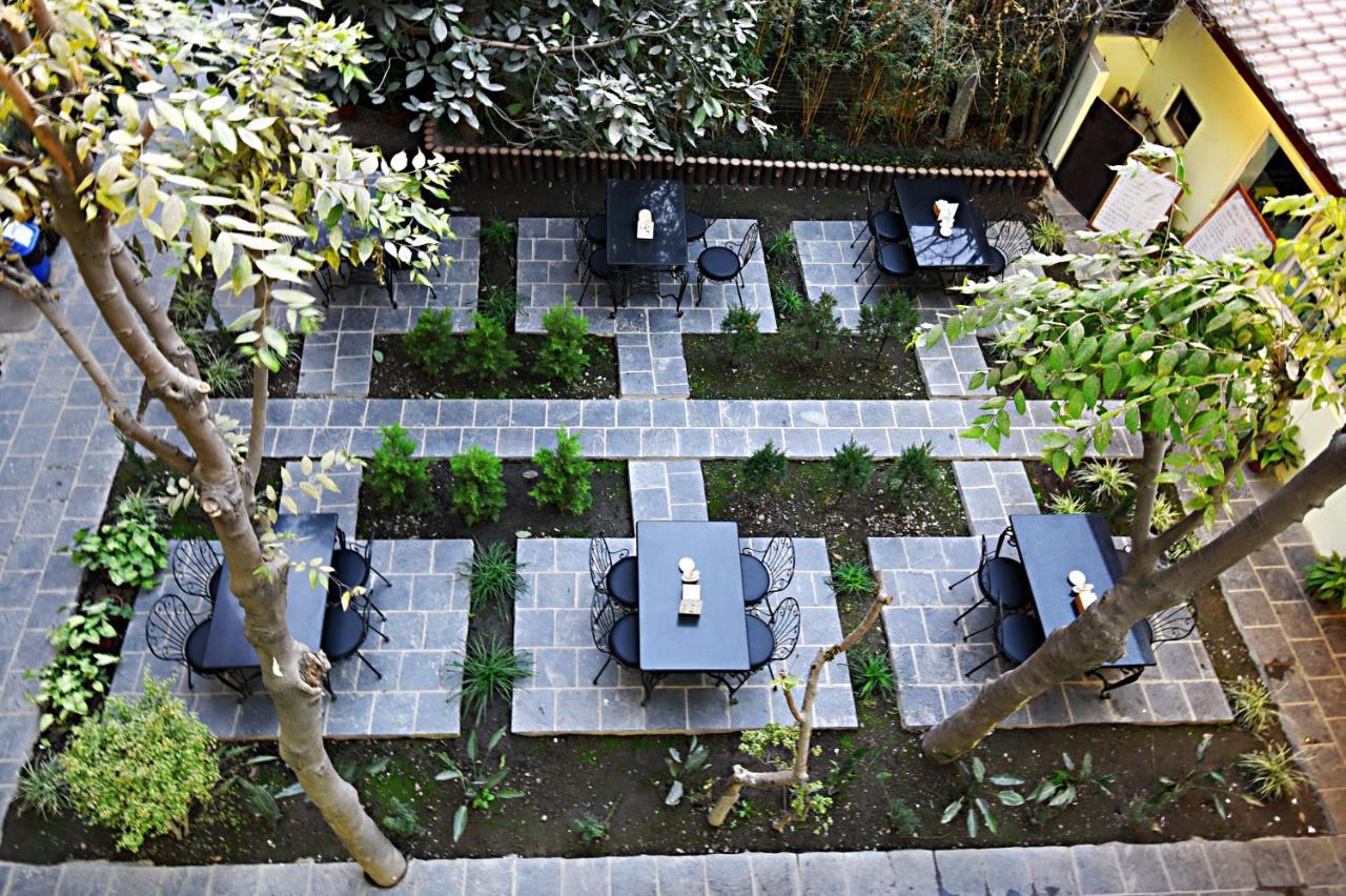 Hotel Sapana Garden Thamel カトマンズ エクステリア 写真