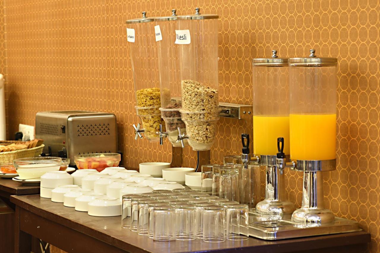 Hotel Sapana Garden Thamel カトマンズ エクステリア 写真
